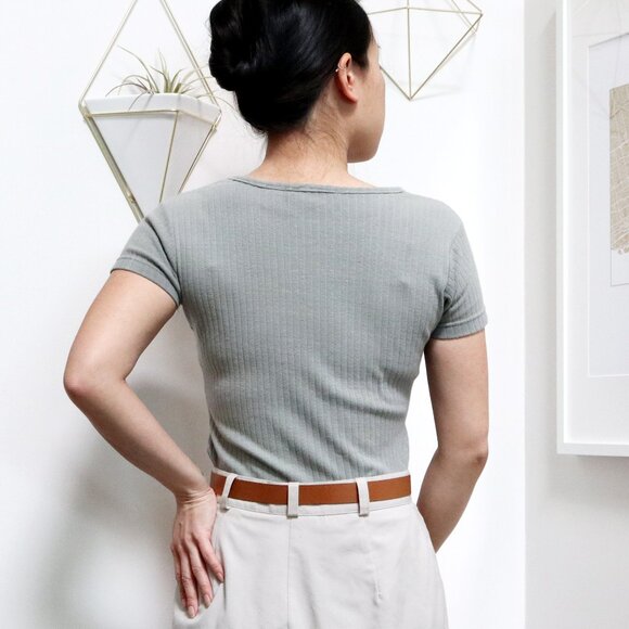 Dusty Sage Green Ribbed Tee 🐌 SMART SET - Picture 2 of 6